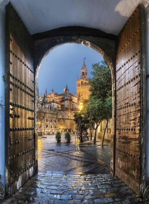 Precioso Apartamento En Centro Historico Севиля Екстериор снимка